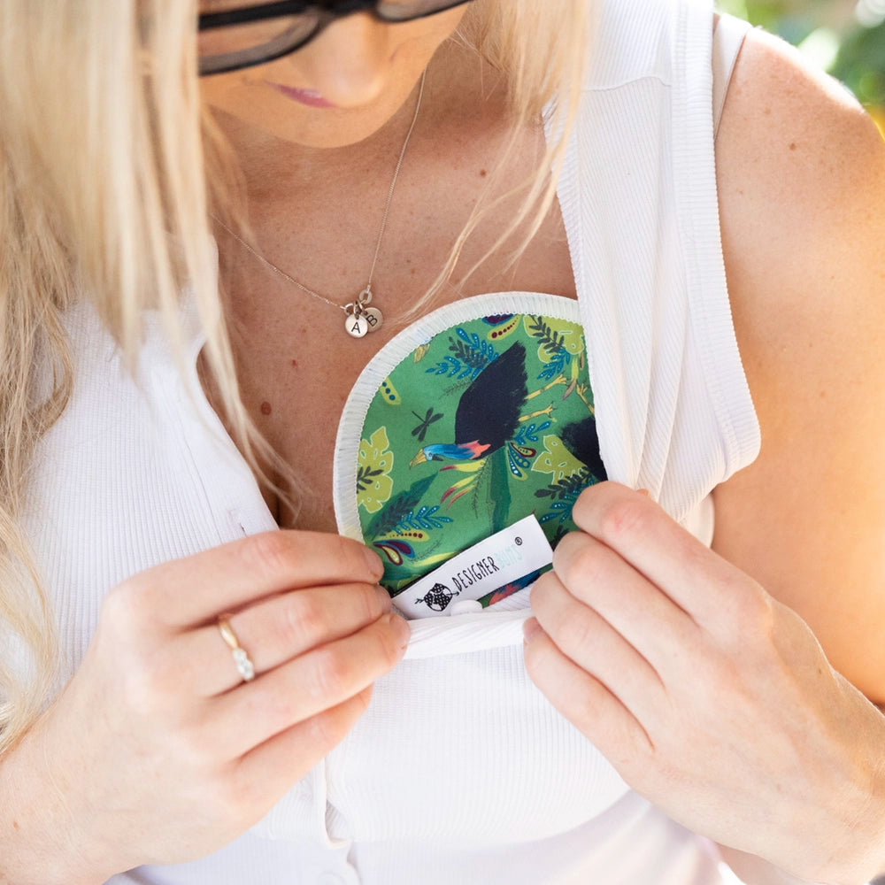 Cassowary Crest Nursing Pad Set.